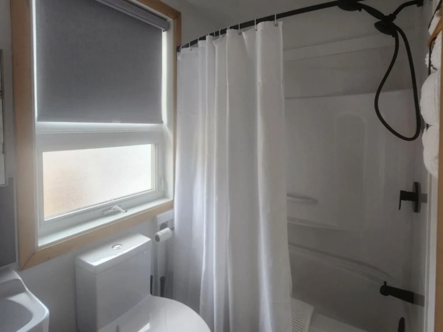 Chambre Queen 2 — 3 / 3