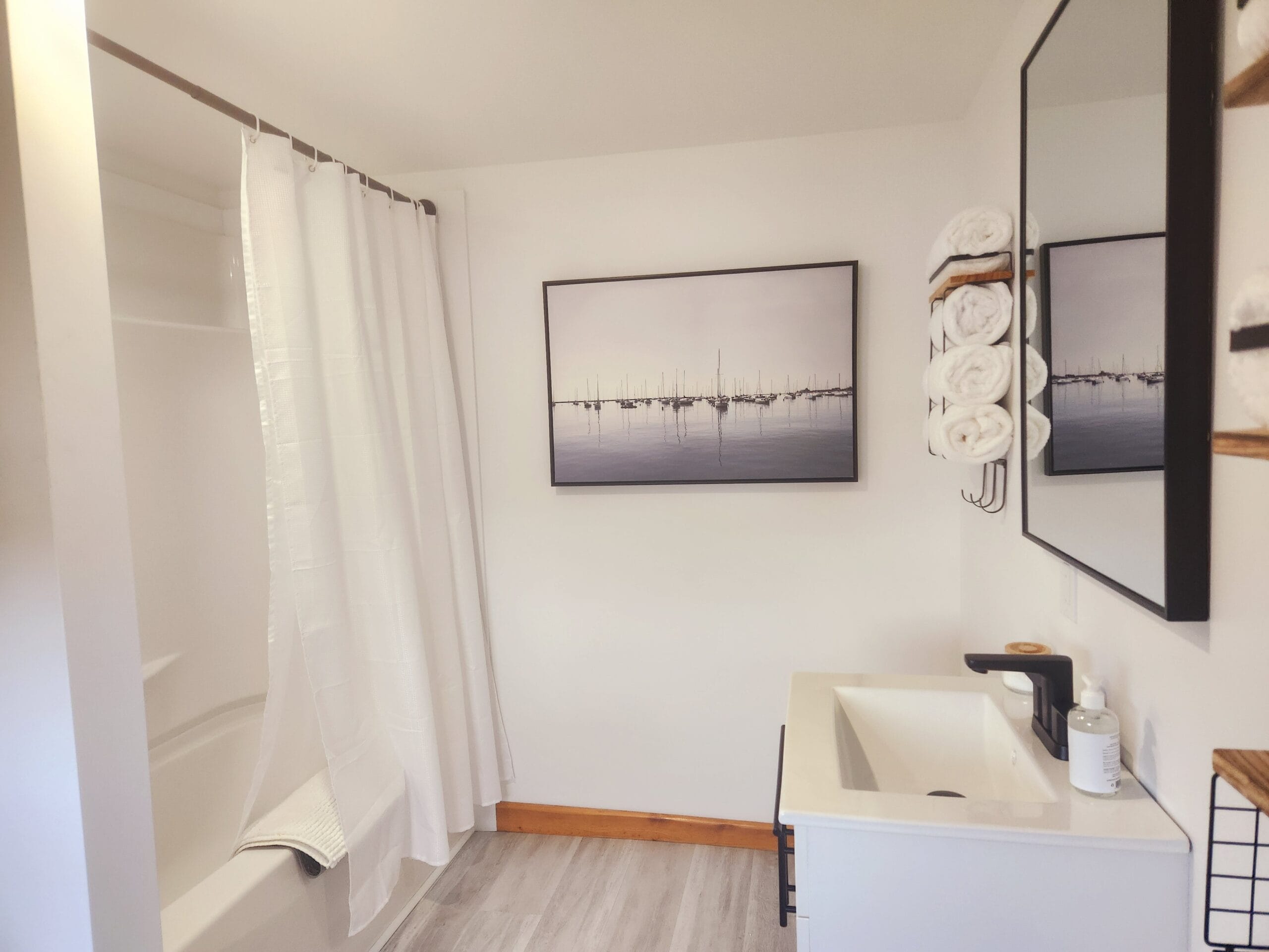 Chambre Queen divan-lit SDB